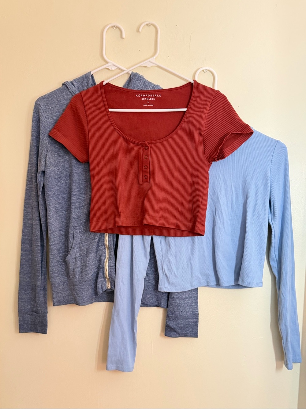 Women’s Top Bundle - 6 items total